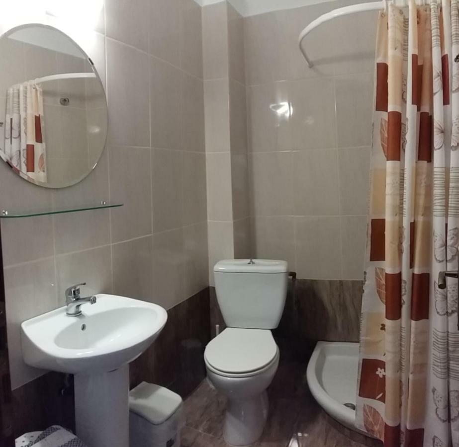 Gougousis Apartments Kaloyiros エクステリア 写真