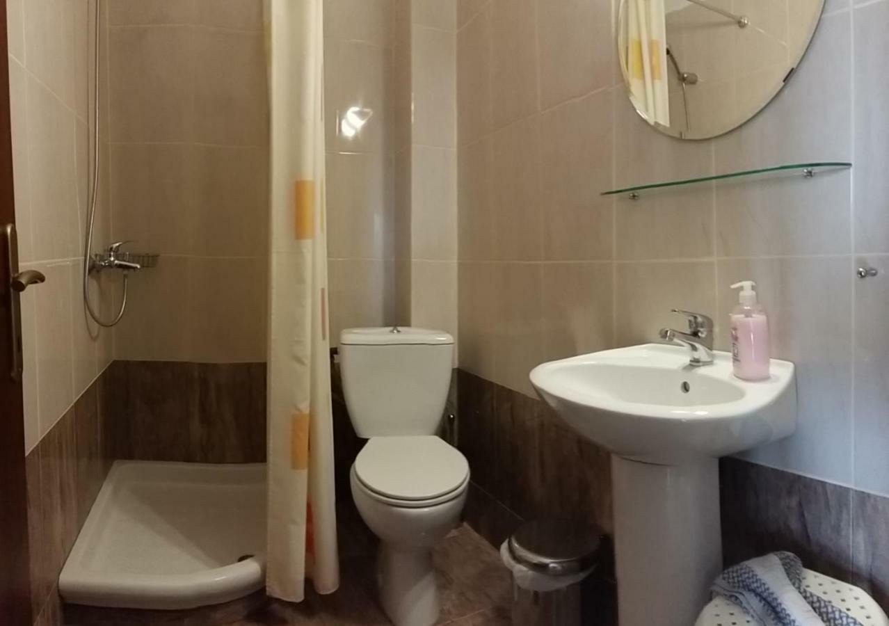Gougousis Apartments Kaloyiros エクステリア 写真